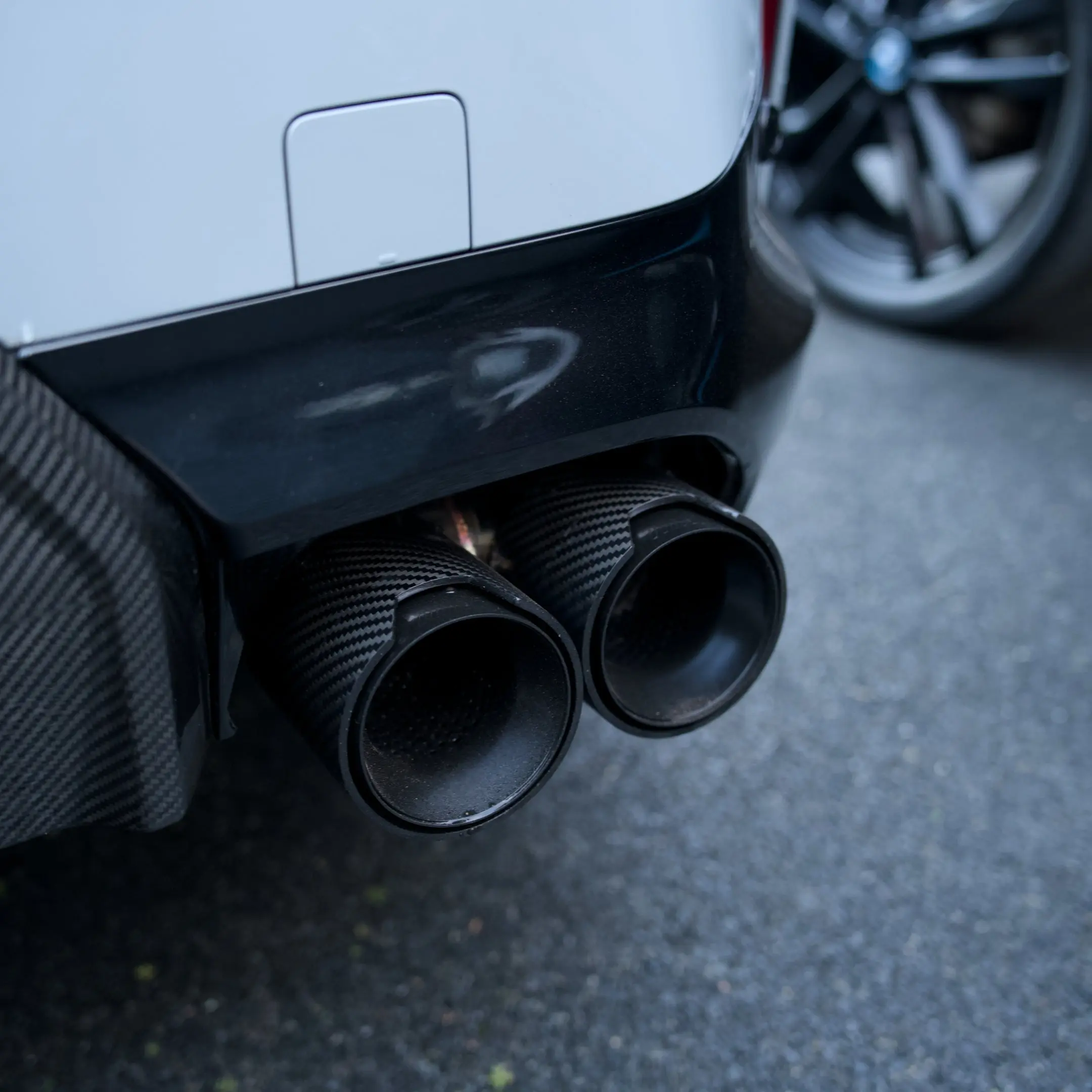 8 Series - G14/G15/G16: Quad Exhaust Carbon Tips